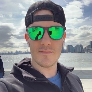 Meet your Posher, Christopher